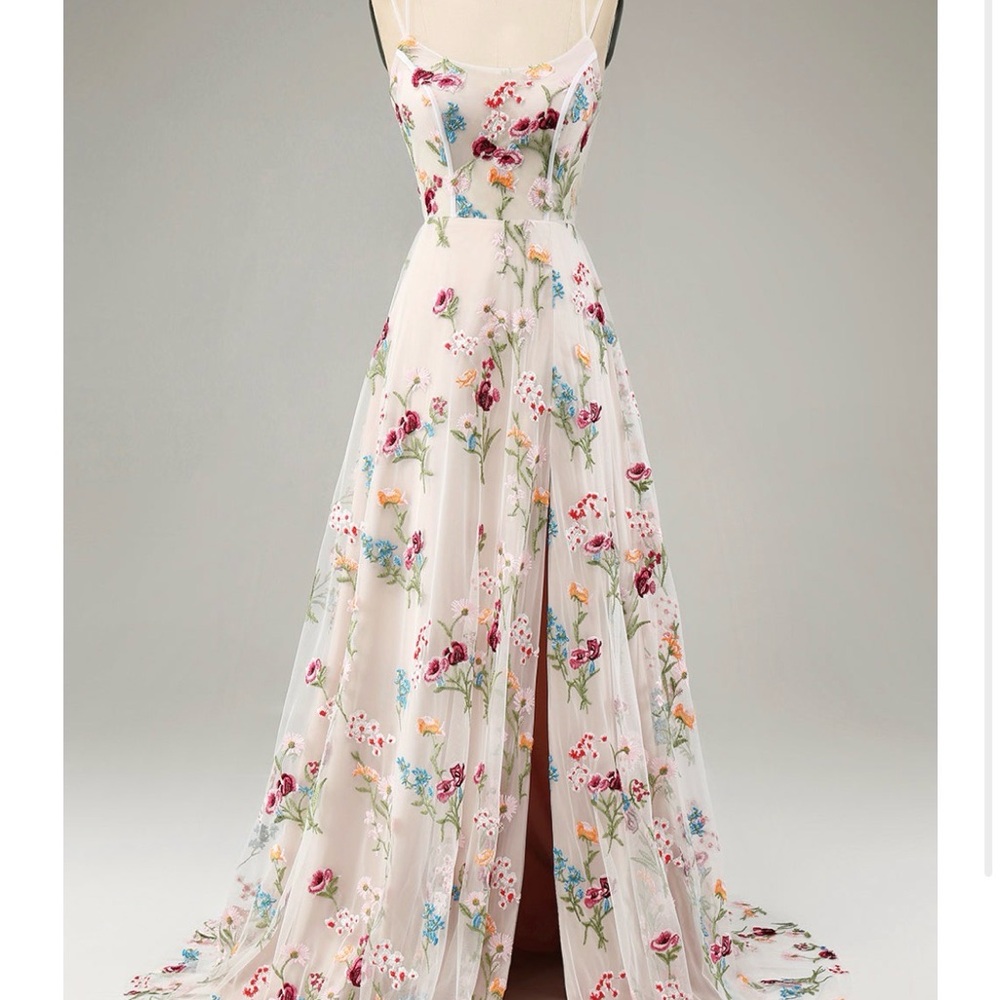 Zapaka Floral Ivory Dress